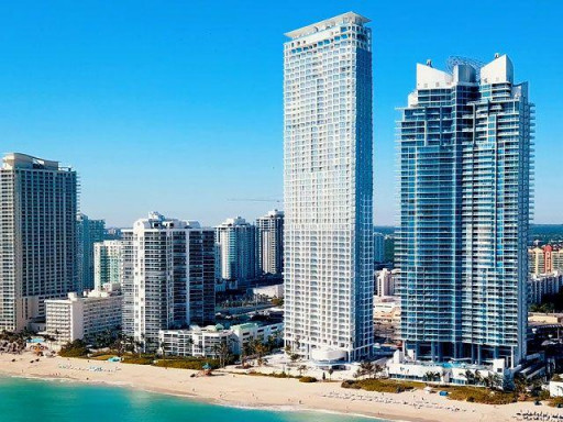 Jade Signature Collins Avenue Sunny Isles Beach Fl New