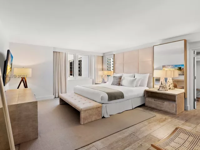3-bedroom condo for rent in Miami Beach - 102 24th St 904 - MondialRealty