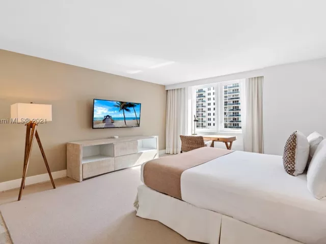 3-bedroom condo for rent in Miami Beach - 102 24th St 904 - MondialRealty