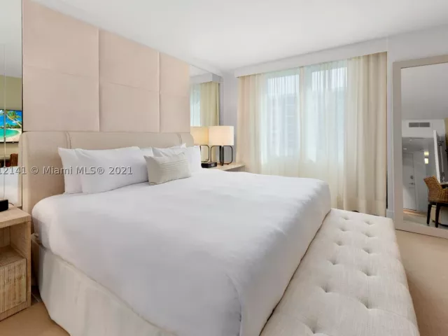 1-bedroom condo for rent in Miami Beach - 102 24th St 1208 - MondialRealty