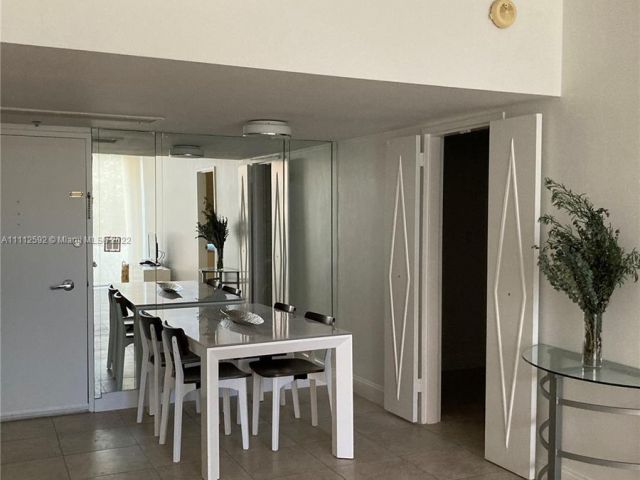 Apartment for rent  Unit #210 - photo 7443554