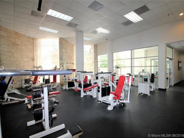 Apartment for rent  Unit #210 - photo 7443568