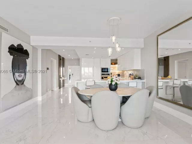 3-bedroom condo for rent in Miami Beach - 19143 Fisher Island Dr 19143 - MondialRealty