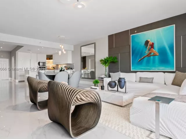 3-bedroom condo for rent in Miami Beach - 19143 Fisher Island Dr 19143 - MondialRealty