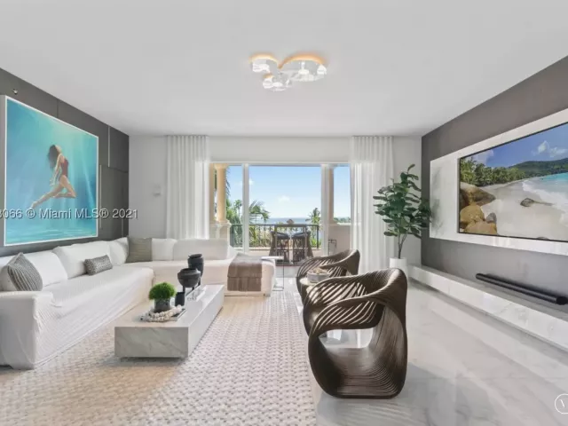 3-bedroom condo for rent in Miami Beach - 19143 Fisher Island Dr 19143 - MondialRealty