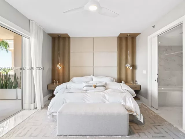 3-bedroom condo for rent in Miami Beach - 19143 Fisher Island Dr 19143 - MondialRealty