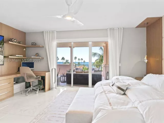 3-bedroom condo for rent in Miami Beach - 19143 Fisher Island Dr 19143 - MondialRealty