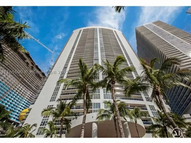1-bedroom condo for rent in Hallandale Beach - 1830 S Ocean Dr 1505 - MondialRealty
