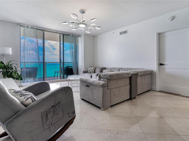 Apartment for rent  Unit #1203 - photo 6232200