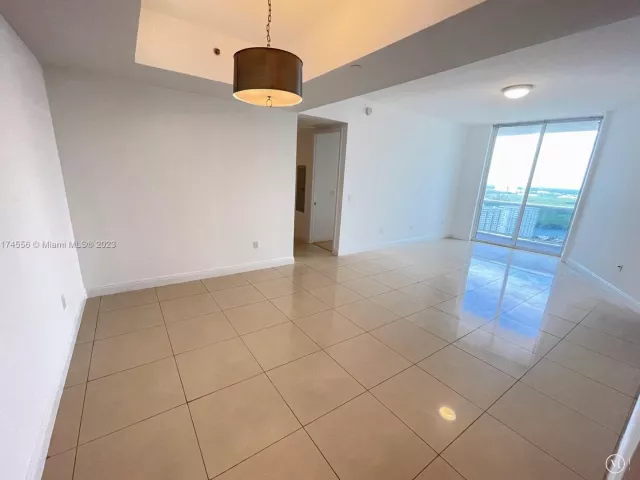 2-bedroom condo for sale in Sunny Isles Beach - 15901 Collins Ave 3005 - MondialRealty