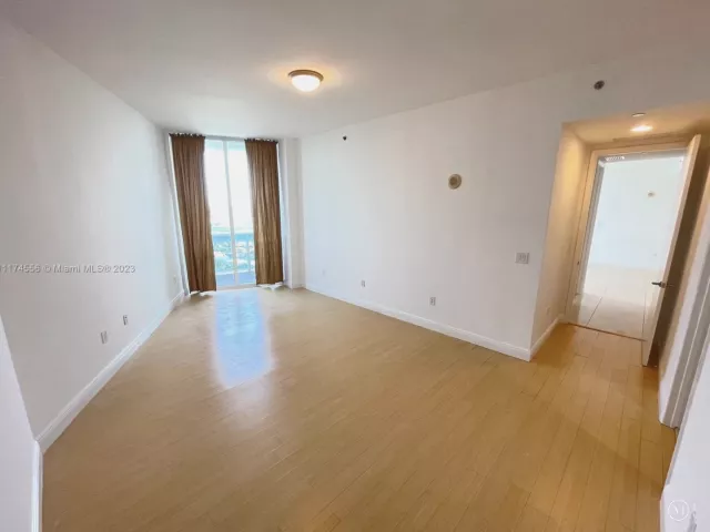 2-bedroom condo for sale in Sunny Isles Beach - 15901 Collins Ave 3005 - MondialRealty