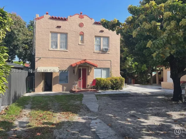 3-bedroom home for sale in Miami - 1703 SW 10th St - MondialRealty