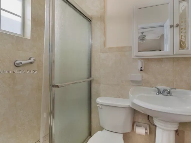 3-bedroom home for sale in Miami Beach - 535 W 51st St - MondialRealty