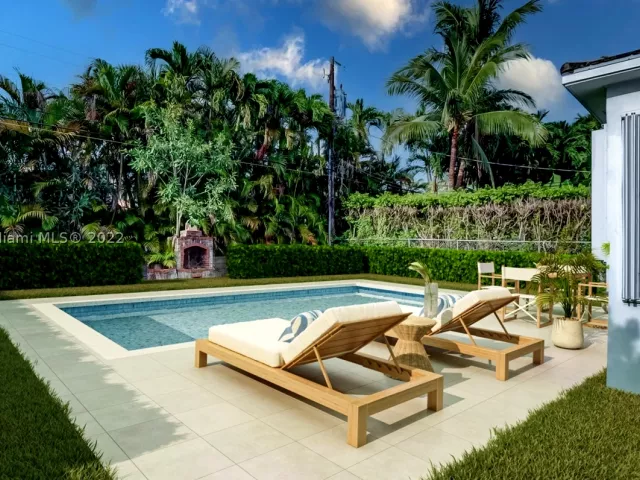 3-bedroom home for sale in Miami Beach - 535 W 51st St - MondialRealty