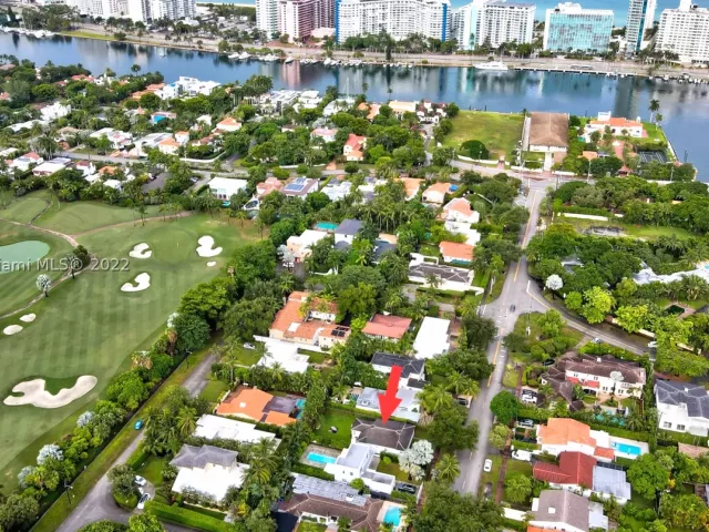 3-bedroom home for sale in Miami Beach - 535 W 51st St - MondialRealty