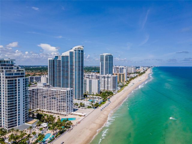 condo for rent in Hollywood - 2501 S OCEAN DR 1227 (AVAILABLE JULY) - MondialRealty