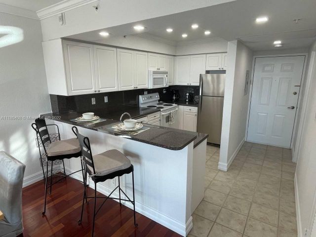 condo for rent in Hollywood - 2501 S OCEAN DR 1227 (AVAILABLE JULY) - MondialRealty