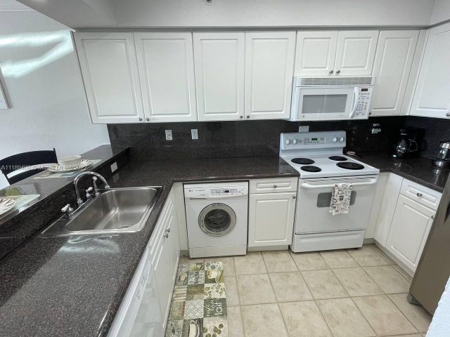 condo for rent in Hollywood - 2501 S OCEAN DR 1227 (AVAILABLE JULY) - MondialRealty