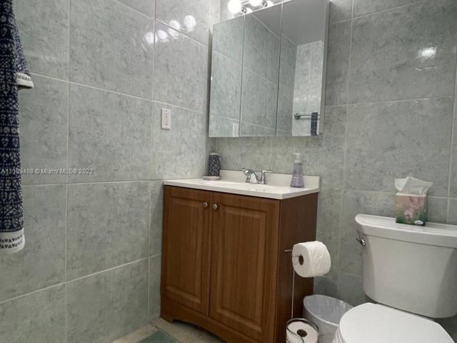 condo for rent in Hollywood - 2501 S OCEAN DR 1227 (AVAILABLE JULY) - MondialRealty