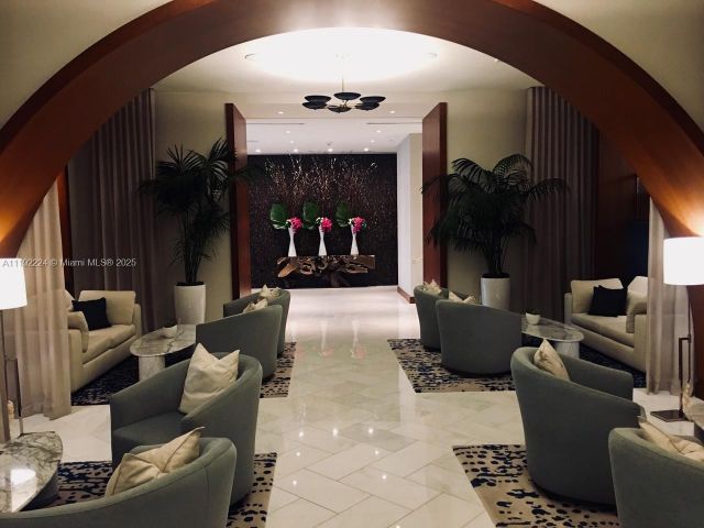 condo for sale in Fort Lauderdale - 551 N Fort Lauderdale Beach Blvd H1510 - MondialRealty