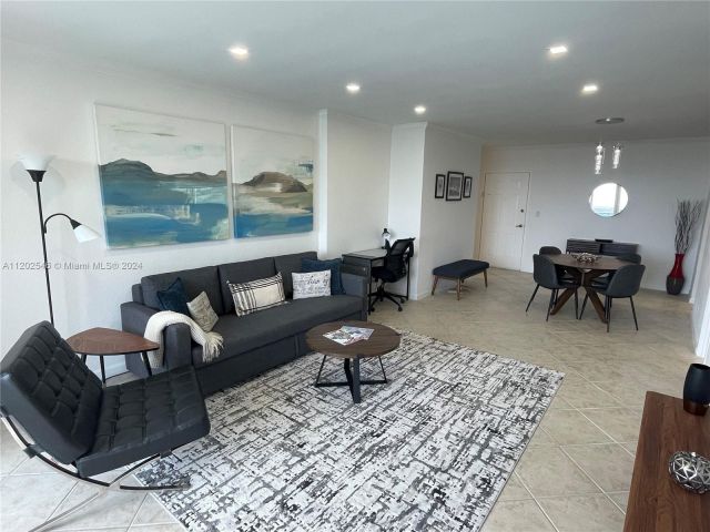1-bedroom condo for rent in Hollywood - 2501 S Ocean Dr PH28 - MondialRealty