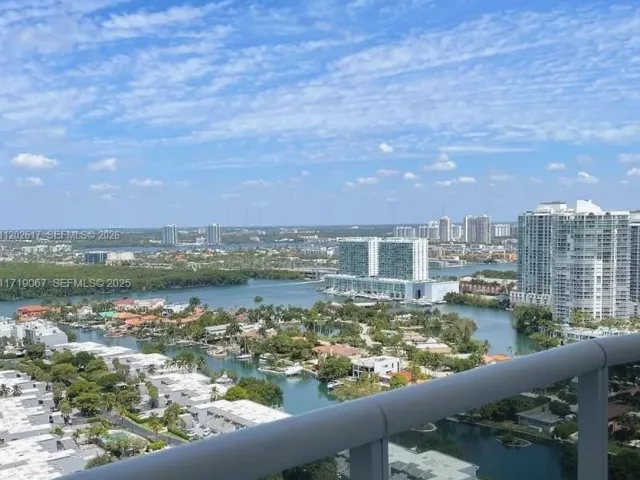 2-bedroom condo for sale in Sunny Isles Beach - 16001 Collins Ave 1705 - MondialRealty