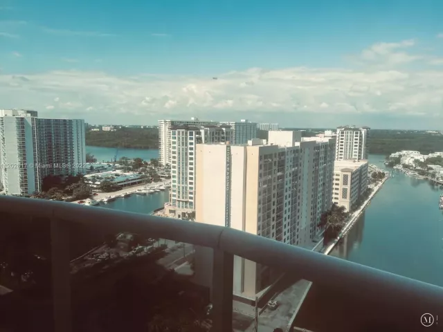 2-bedroom condo for sale in Sunny Isles Beach - 16001 Collins Ave 1705 - MondialRealty