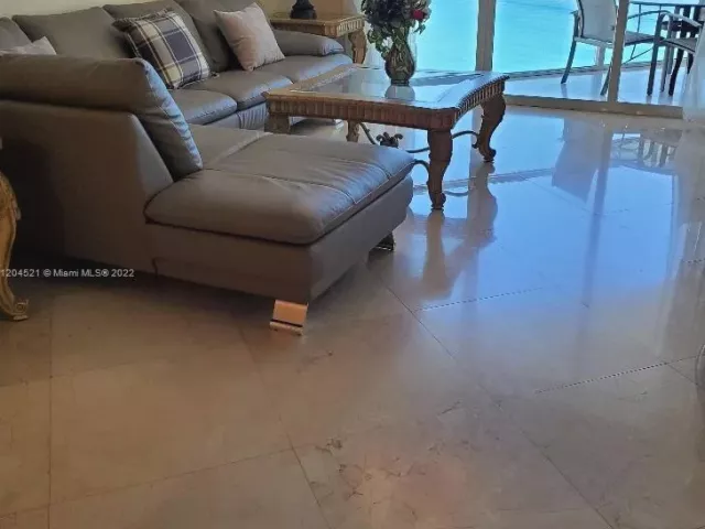 2-bedroom condo for rent in Sunny Isles Beach - 16699 Collins Ave 2704 - MondialRealty