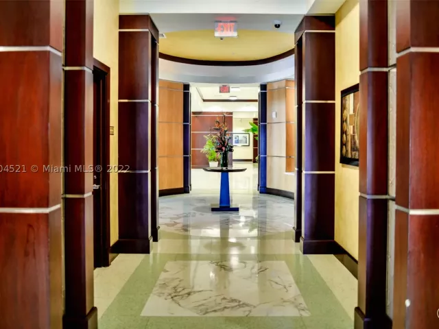 2-bedroom condo for rent in Sunny Isles Beach - 16699 Collins Ave 2704 - MondialRealty