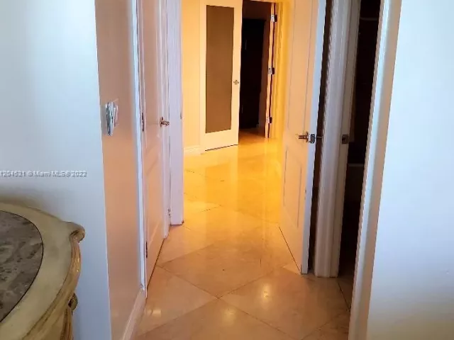2-bedroom condo for rent in Sunny Isles Beach - 16699 Collins Ave 2704 - MondialRealty