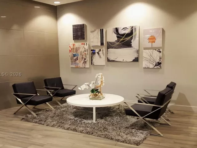 2-bedroom condo for rent in Miami - 1750 N Bayshore Dr 3914 - MondialRealty