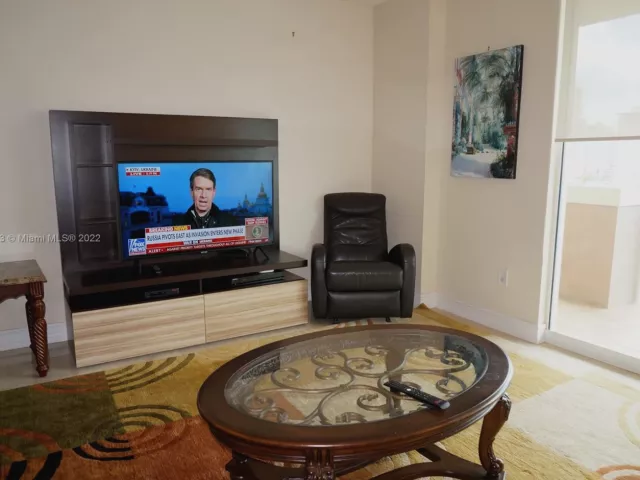 2-bedroom condo for rent in Sunny Isles Beach - 17555 Atlantic Blvd 806 - MondialRealty