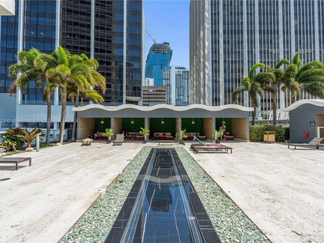 condo for rent in Miami - 50 Biscayne Blvd 605 - MondialRealty