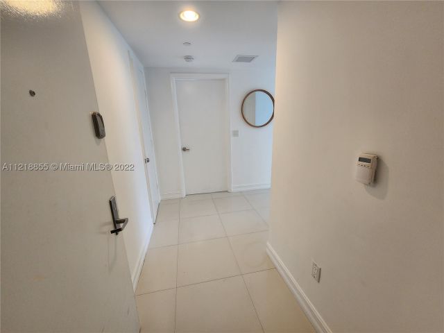 2-bedroom condo for sale in Miami - 485 Brickell Ave 2504 - MondialRealty