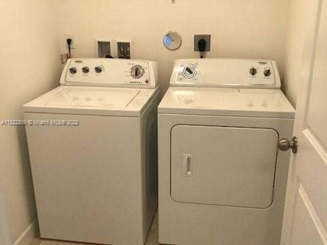 Home for sale at 317 NE 194th Ln 317 - photo 5845608