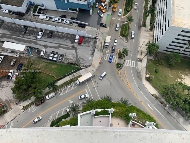 1-bedroom condo for sale in Miami - 1750 N Bayshore Dr 2806 - MondialRealty