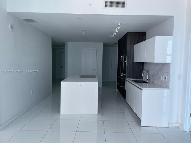 Apartment for sale  Unit #2807 + CABANA - photo 2691878