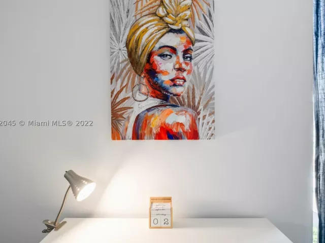 1-bedroom condo for rent in Miami - 151 SE 1st St 809 - MondialRealty