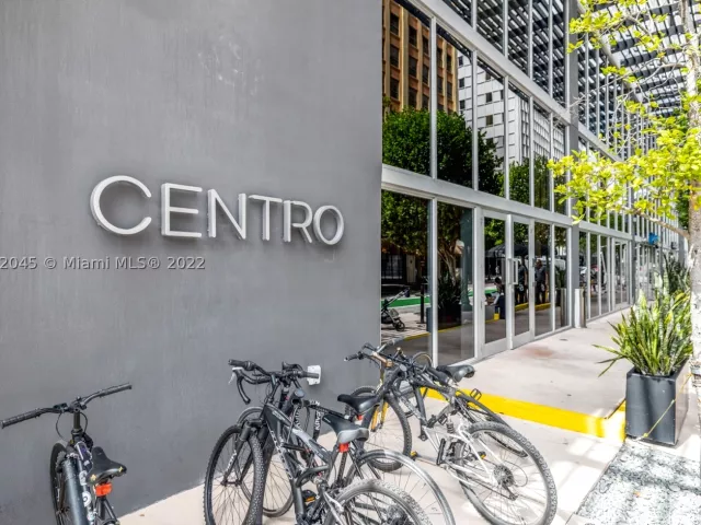 1-bedroom condo for rent in Miami - 151 SE 1st St 809 - MondialRealty