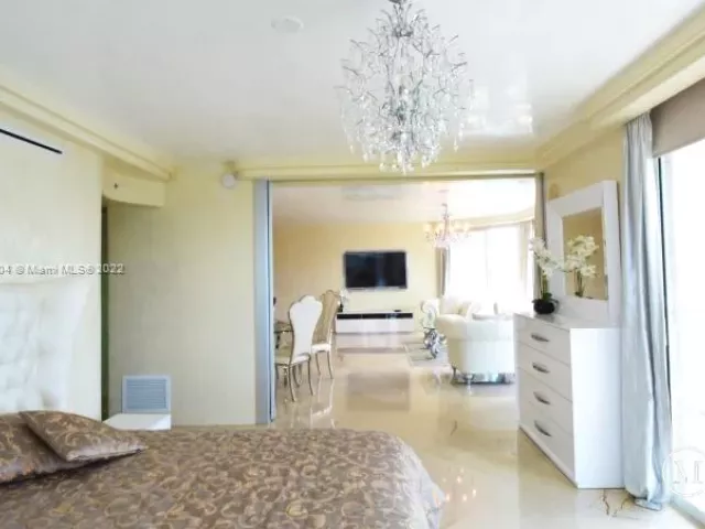 2-bedroom condo for rent in Sunny Isles Beach - 16699 Collins Ave 2508 - MondialRealty