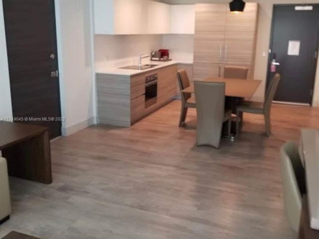 1-bedroom condo for sale in Hollywood - 777 N Ocean Dr N323 - MondialRealty