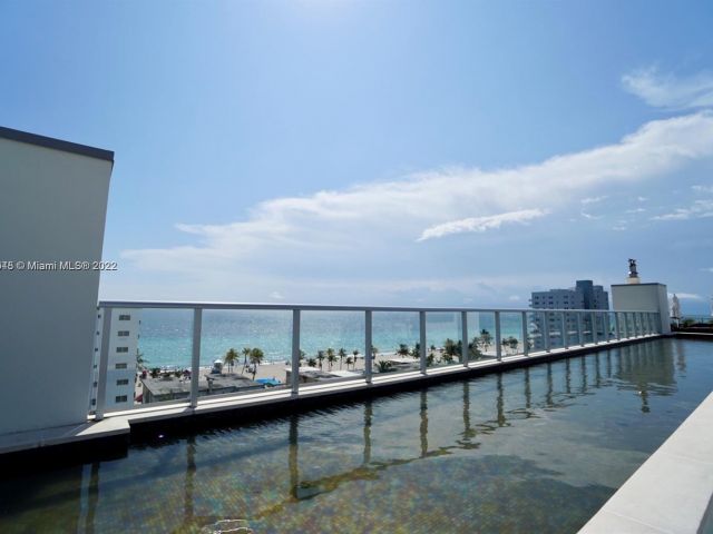 1-bedroom condo for sale in Hollywood - 777 N Ocean Dr N323 - MondialRealty