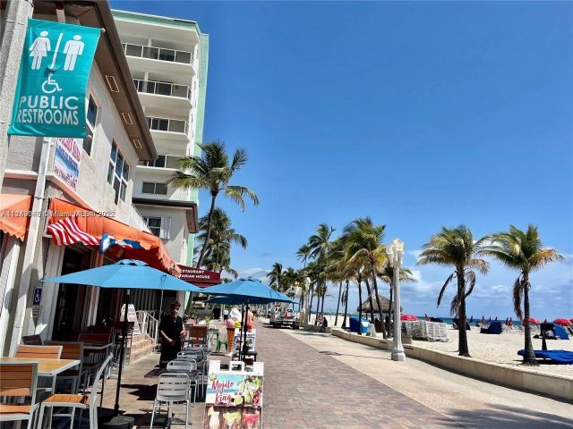 1-bedroom condo for sale in Hollywood - 777 N Ocean Dr N323 - MondialRealty