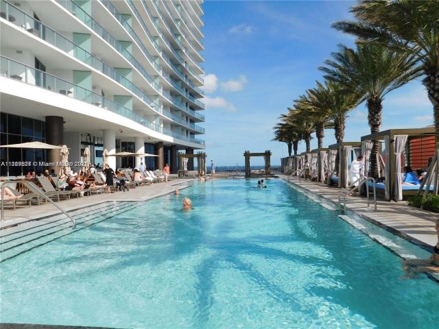 2-bedroom condo for rent in Hollywood - 4111 S Ocean Dr 1004 - MondialRealty