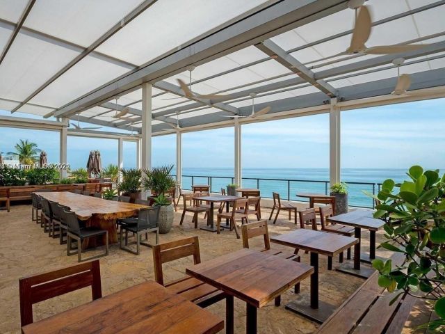 2-bedroom condo for rent in Hollywood - 4111 S Ocean Dr 1004 - MondialRealty