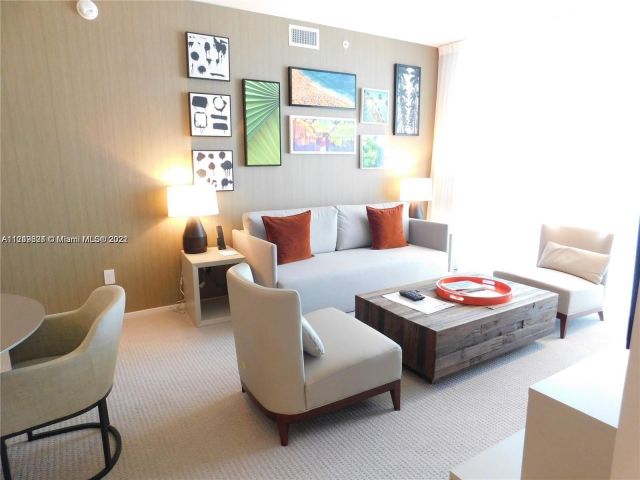 2-bedroom condo for rent in Hollywood - 4111 S Ocean Dr 1004 - MondialRealty