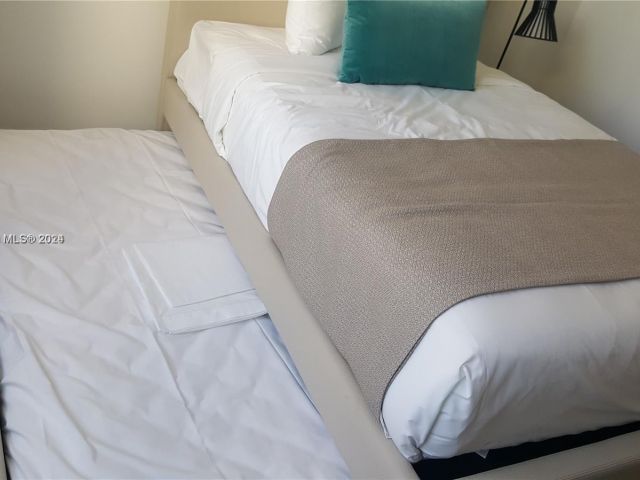 2-bedroom condo for rent in Hollywood - 4010 S Ocean Dr R301 - MondialRealty