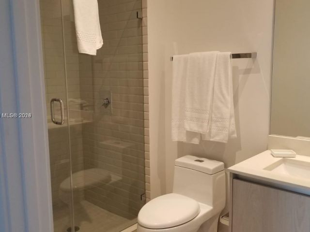 2-bedroom condo for rent in Hollywood - 4010 S Ocean Dr R301 - MondialRealty