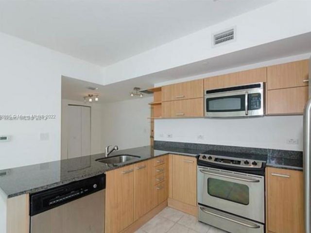 Apartment for sale  Unit #3006 - photo 2829778