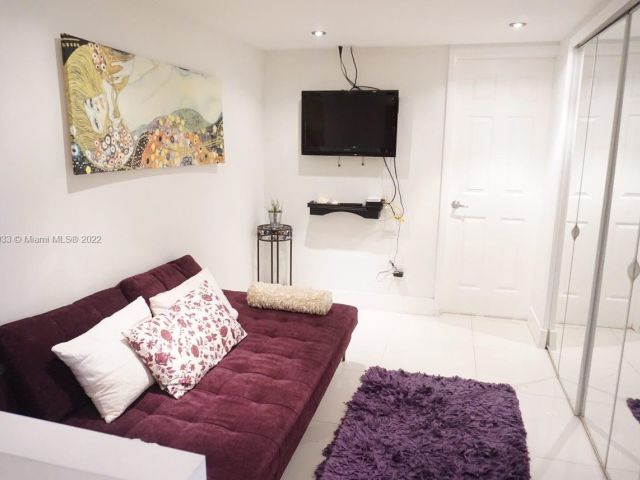 Apartment for rent  Unit #309 - photo 7443572